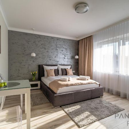 シフィノウイシチェ Panorama Parkアパートホテル エクステリア 写真
